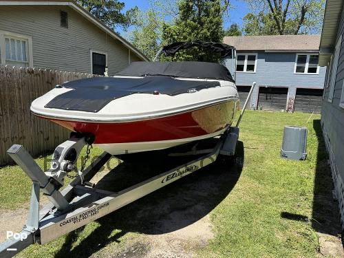 Sea Ray SDX 220 ficha técnica y opiniones